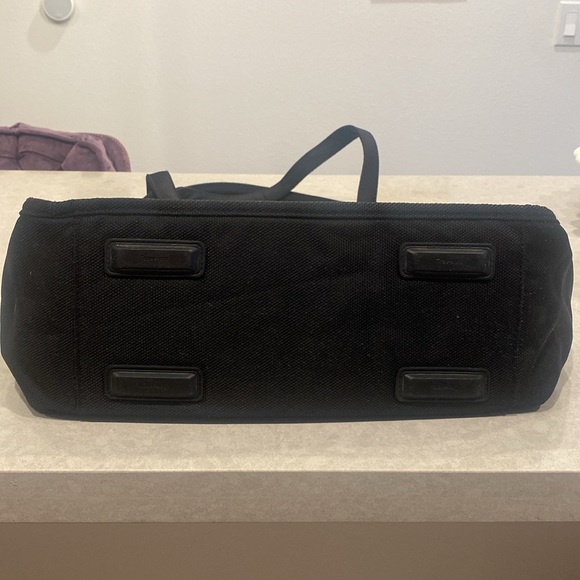 Travel Bag - Picture 2 of 8